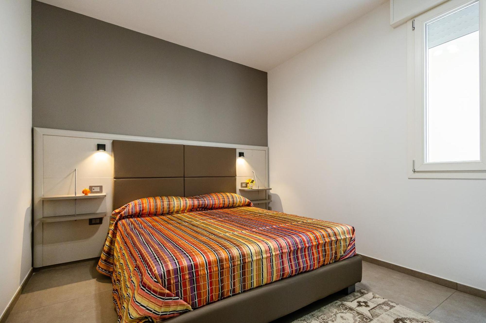 La Collina Di Montegrappa - Suites With Heated Private Pool - Suites With Shared Pool 图列 外观 照片