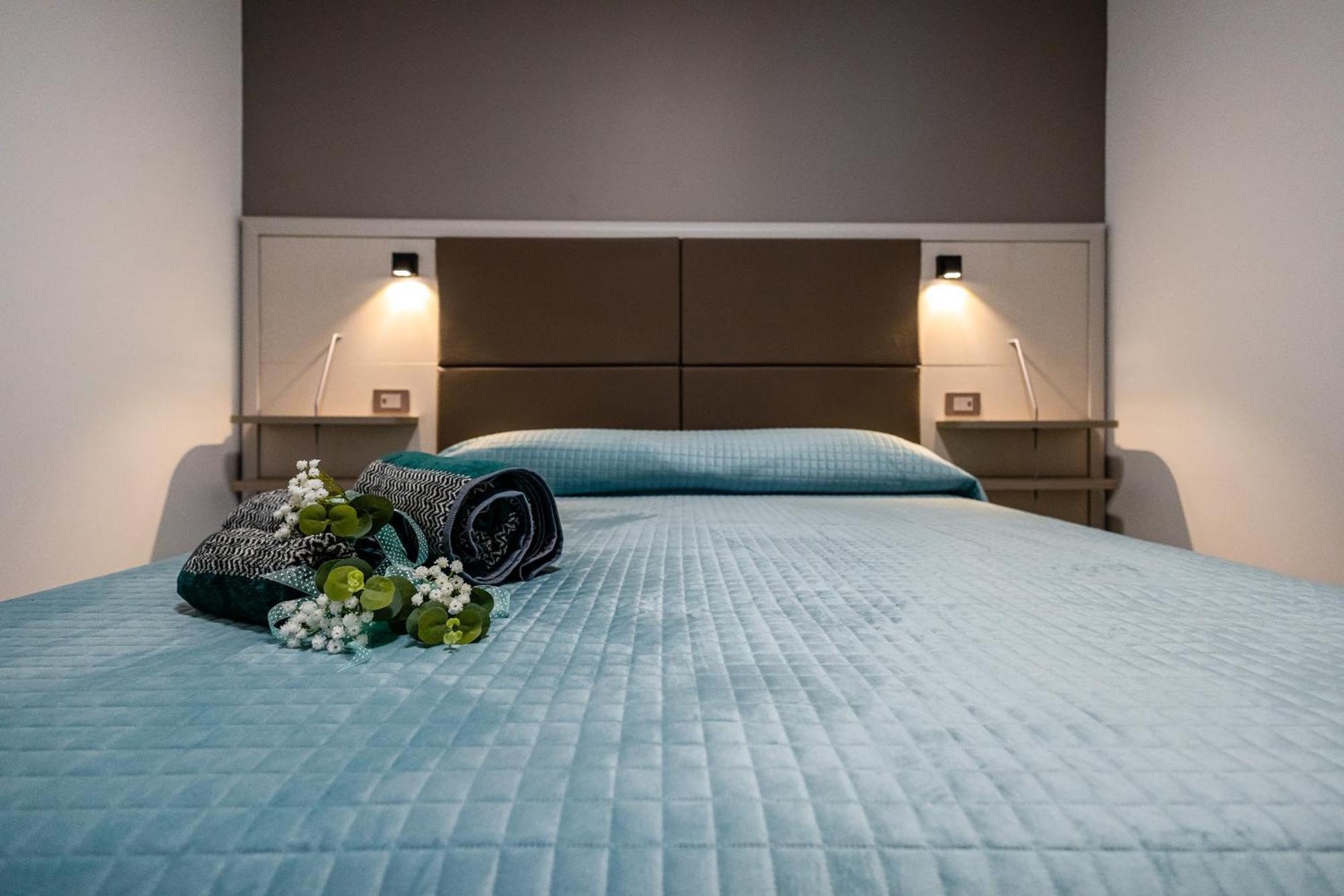 La Collina Di Montegrappa - Suites With Heated Private Pool - Suites With Shared Pool 图列 外观 照片