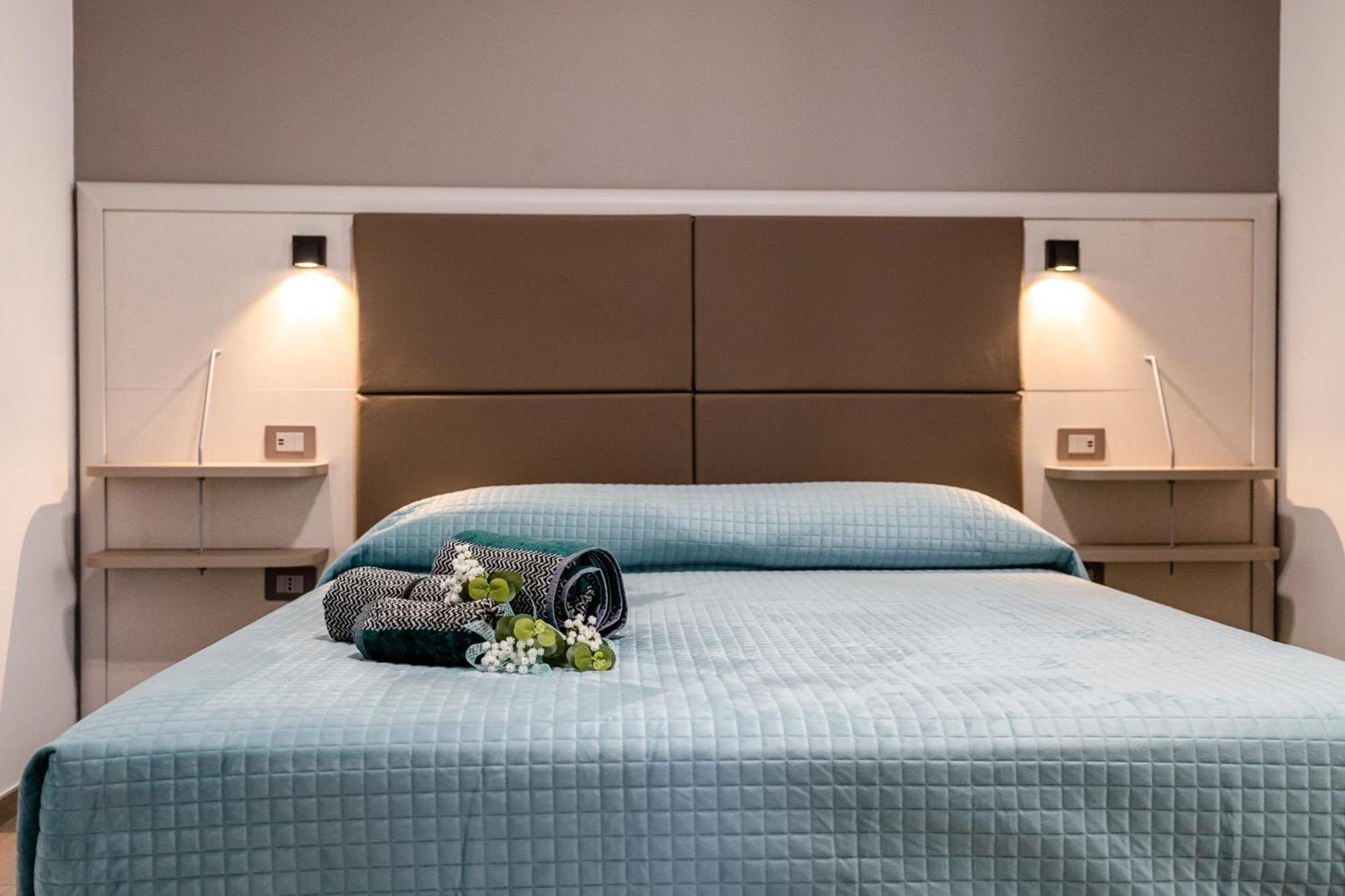 La Collina Di Montegrappa - Suites With Heated Private Pool - Suites With Shared Pool 图列 外观 照片