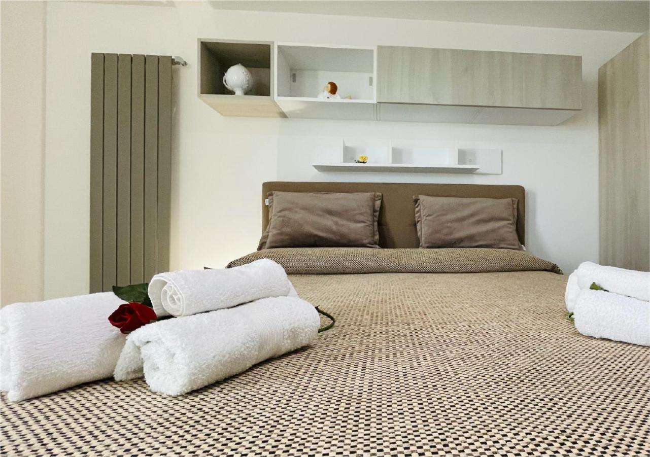 La Collina Di Montegrappa - Suites With Heated Private Pool - Suites With Shared Pool 图列 外观 照片